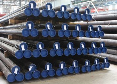 China Tubulação do aço carbono/linha tubulação sem emenda laminadas a alta temperatura para o equipamento do adubo fábrica